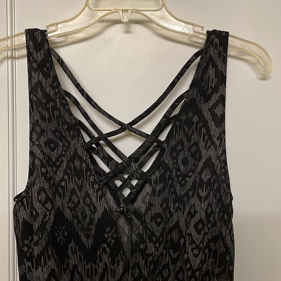 UO - black geo printed romper - M (fits S) - Picture 4 of 4